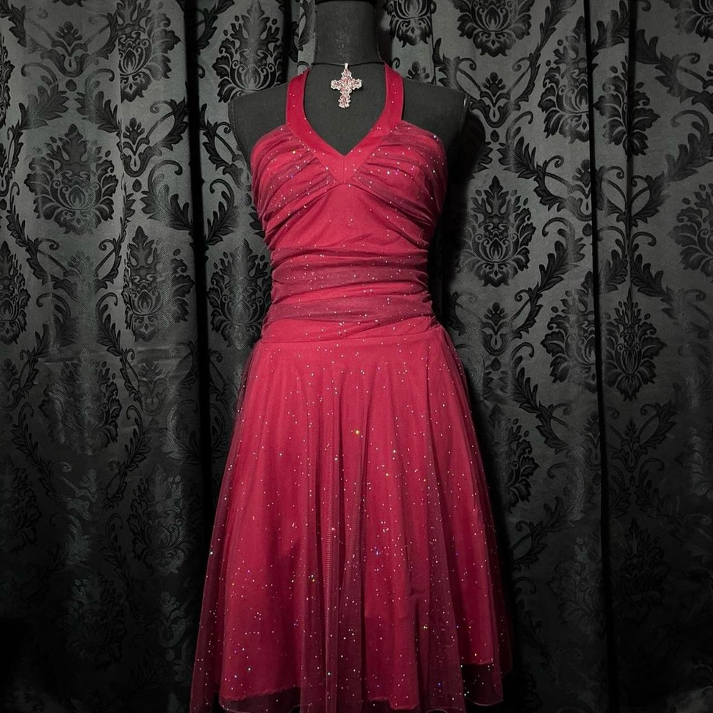 Vintage Sparkle Halter Dress in Burgundy
